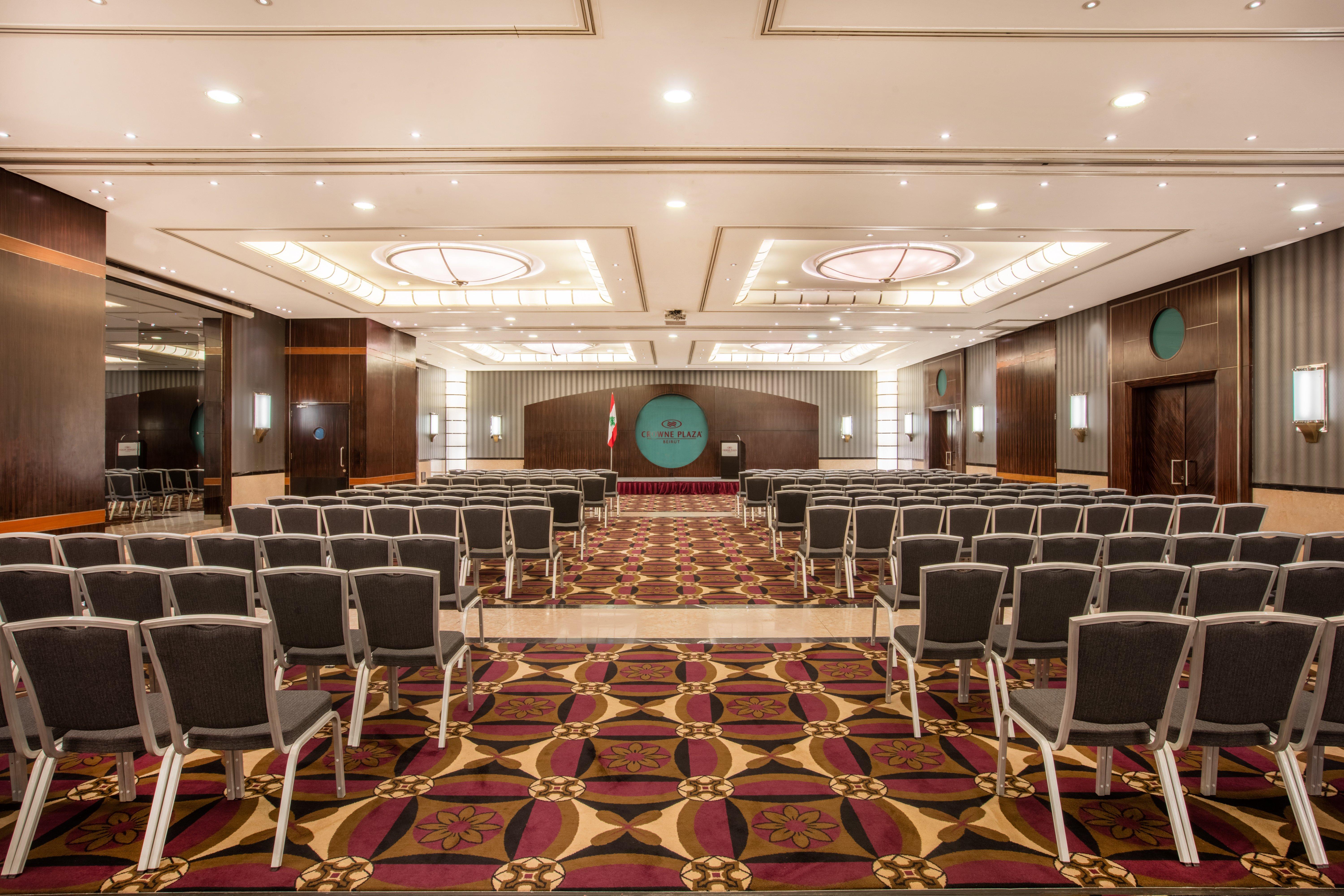 Crowne Plaza Hamra Beirut By Ihg Hotel Exterior photo