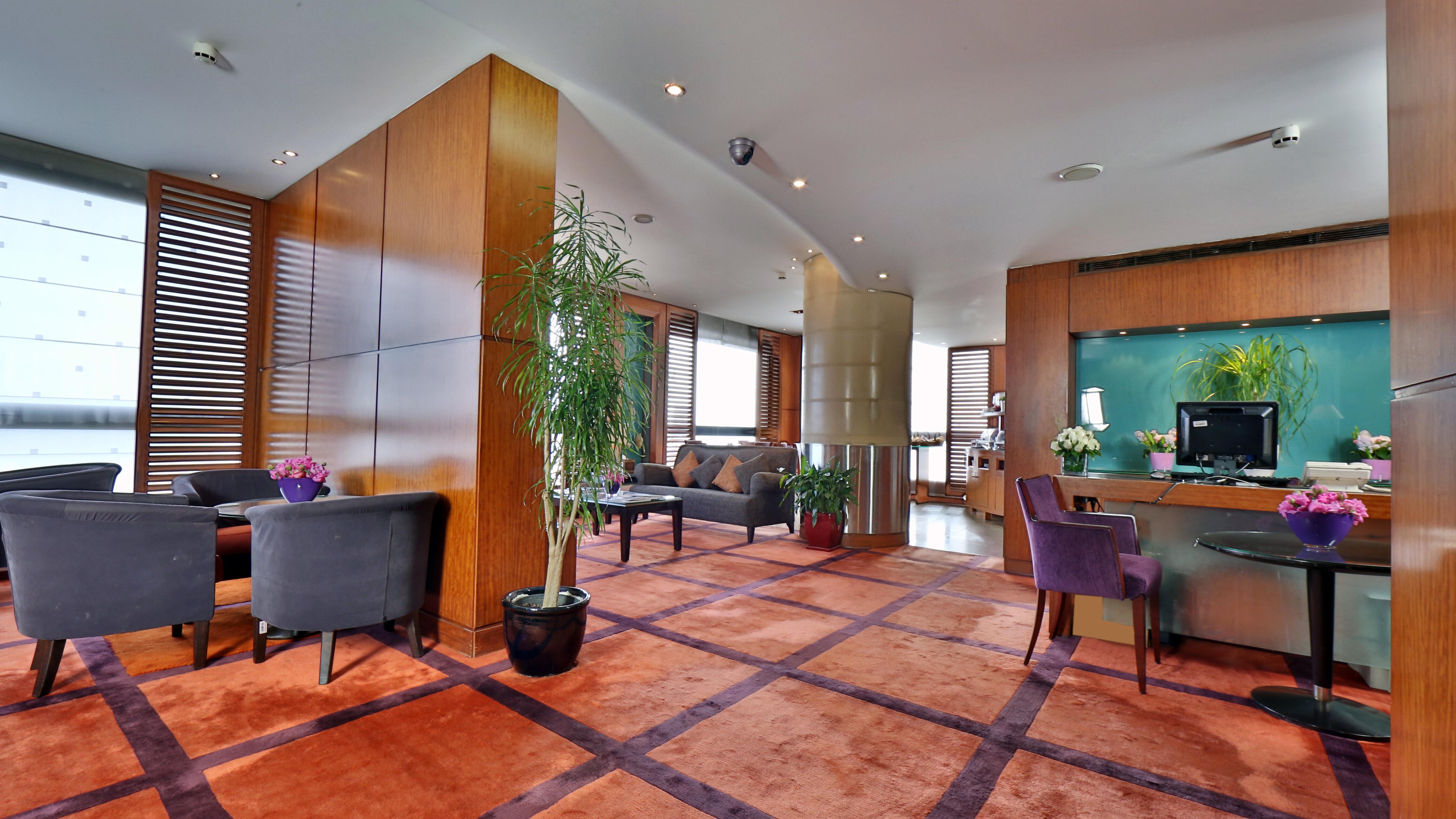 Crowne Plaza Hamra Beirut By Ihg Hotel Exterior photo