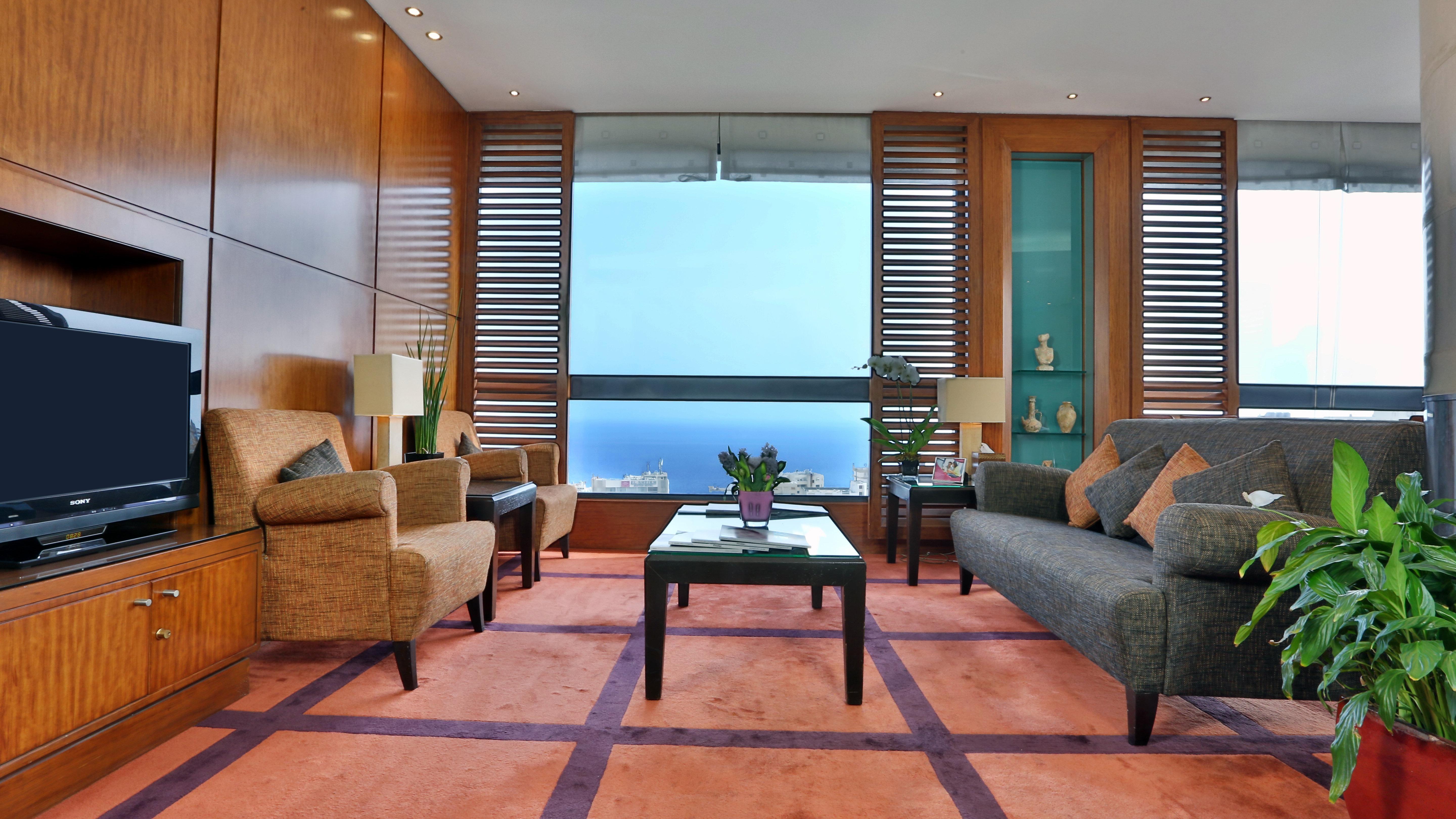 Crowne Plaza Hamra Beirut By Ihg Hotel Exterior photo